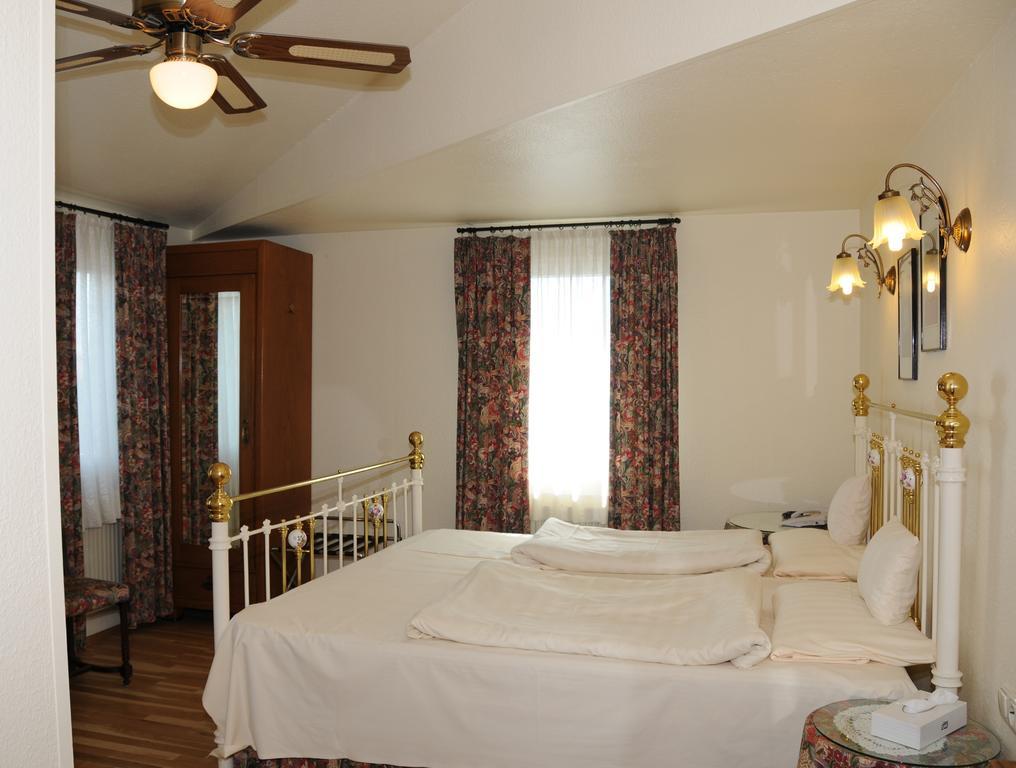 Hotel Admiral Wiesbaden Zimmer foto
