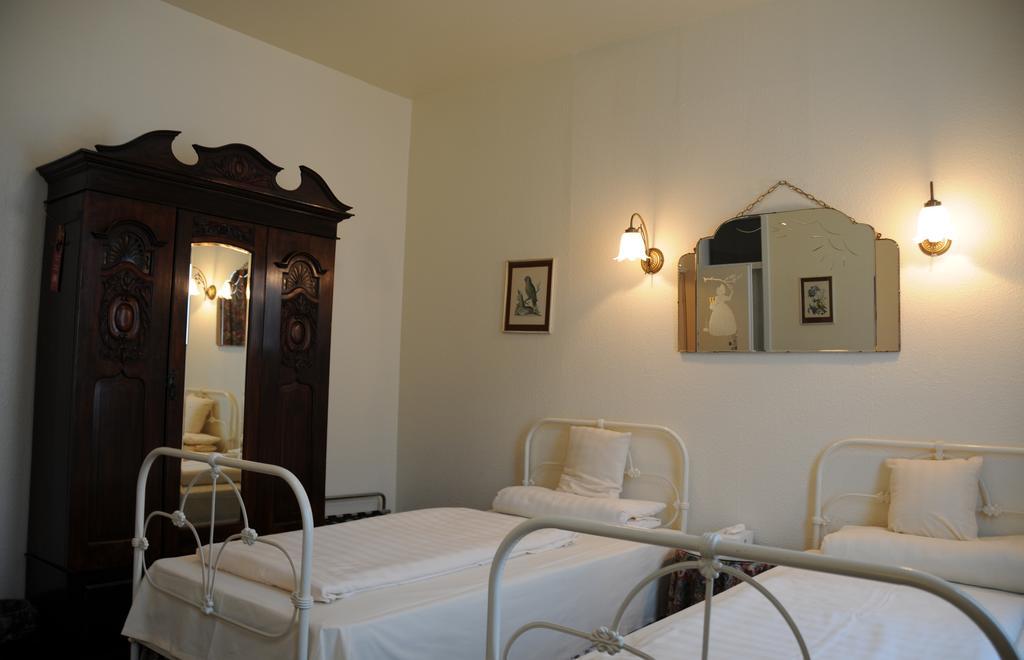 Hotel Admiral Wiesbaden Zimmer foto
